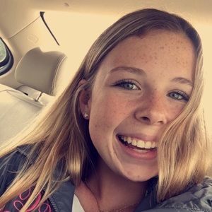 Meet your Posher, Eva